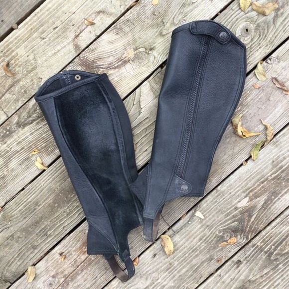 Tredstep® Accessories - Tredstep® Liberty Side Zip Half Chap | Adult Size | Black Leather